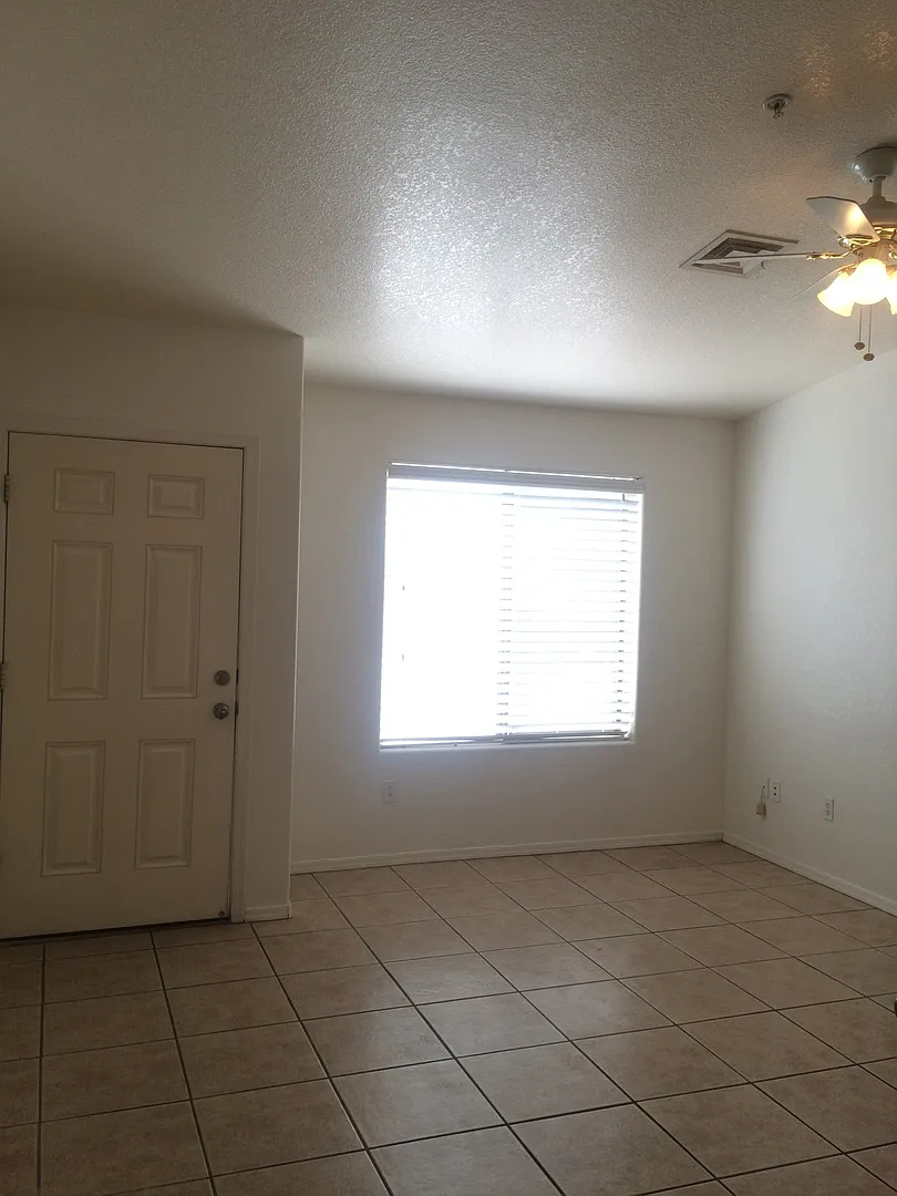 KEAR3350 — Photo 3