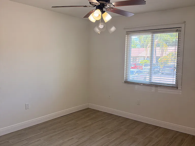 2140 Corbin Pl #B — Photo 12