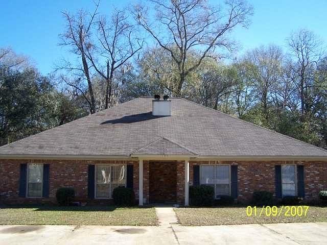 2nd image of 2304 Dominion Ct APT B
