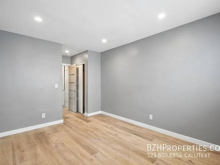 252 S New Hampshire Ave — Photo 32
