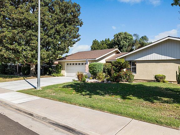 3rd image of 6104 Indian Wells Ave