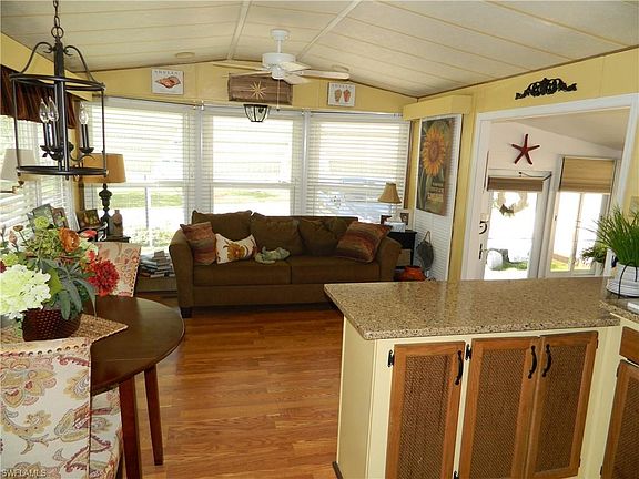 5th image of 8696 Pepperwood Dr