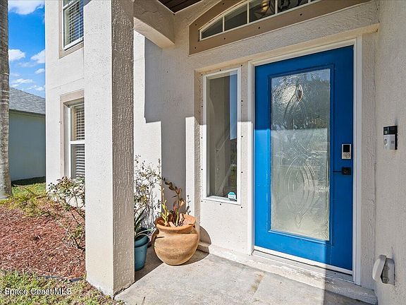 3rd image of 1640 Vista Lake Cir