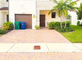 10095 SW 231st Ln, Miami, FL 33190