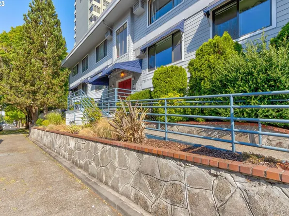 1727 NE Multnomah St APT 10, Portland, OR 97232