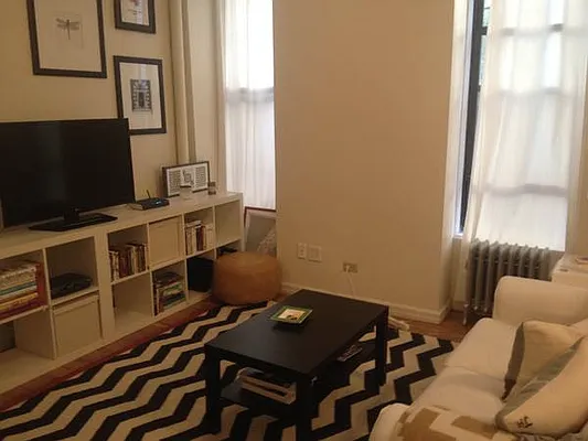 Rented by New Yorker Realty | media 26