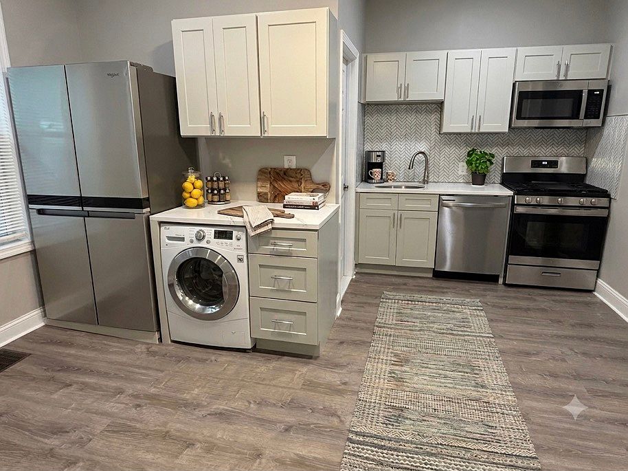 1st image of 153 5th St #1