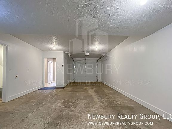 5th image of 147 Banksville Pl