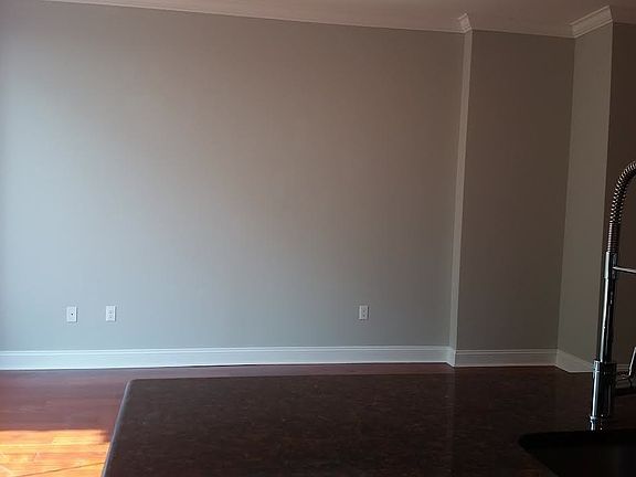 5th image of 800 N Delaware Ave APT 611