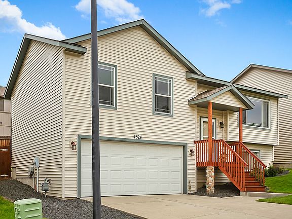 3rd image of 4524 N Hutchinson Ln