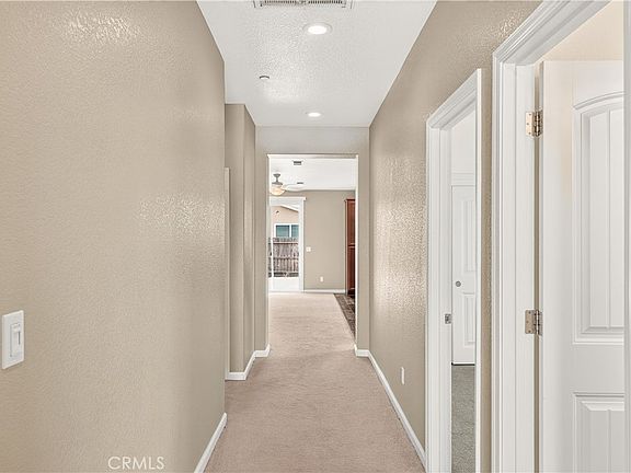 4th image of 714 Suzanne Dr