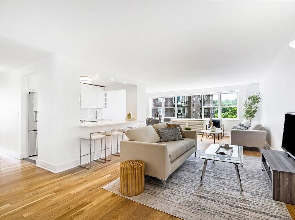 1st image of 2 Washington Square #3E