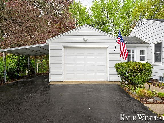 3rd image of 8382 E G Ave