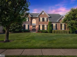 39 Castleton Ln, Moorestown, NJ 08057