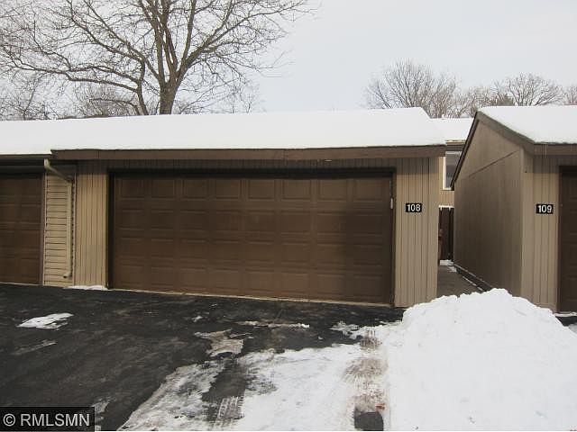 1st image of 108 River Woods Ln