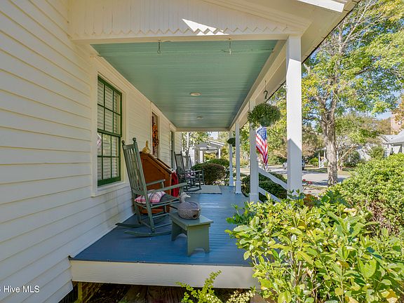 5th image of 408 Phillips Street