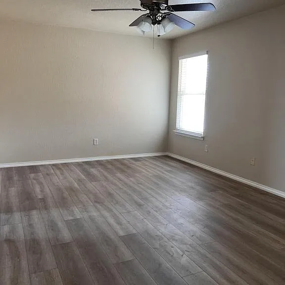7410 Upland Bend Dr — Photo 8