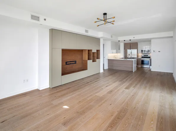 3041 Ocean Avenue image 2 of 17