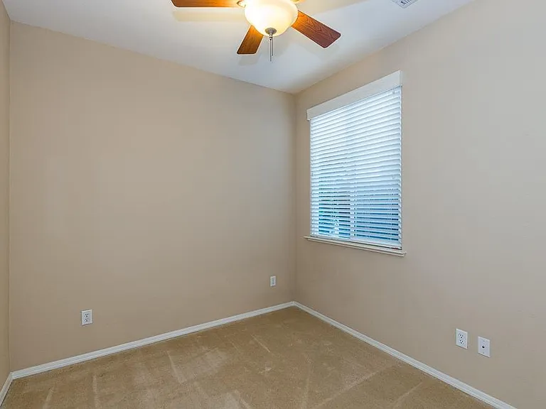 632 W Fontaine Ln — Photo 13