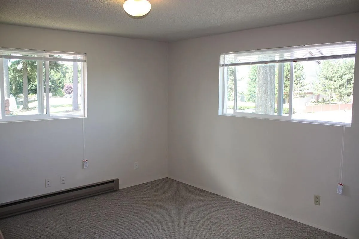2 bed, 1250 sqft, $1,695 — Photo 3