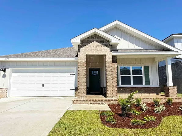8072 Fir Tree Dr, Milton, FL 32583