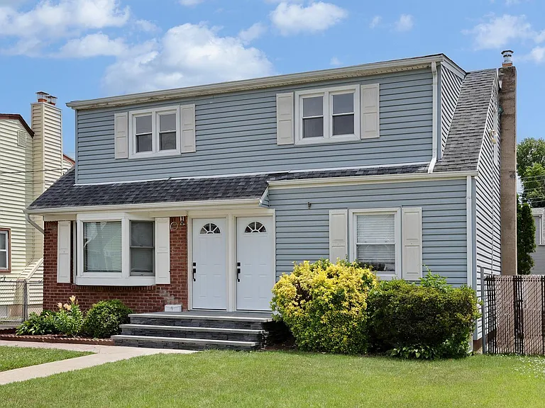 22 Falmouth Ave #2 — Photo 1