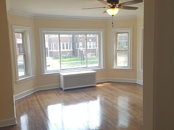 3rd image of 7924 S Eberhart Ave #1