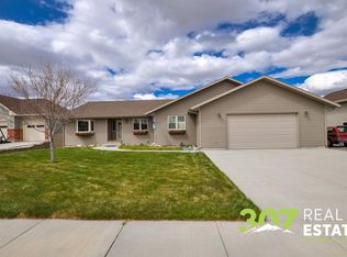 3325 Frisby Ave, Cody, WY 82414