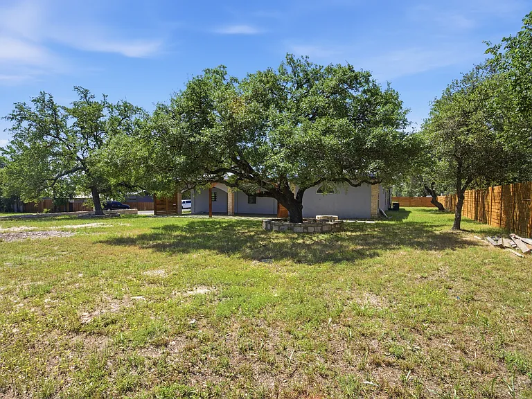 17621 Stacey Ln — Photo 31