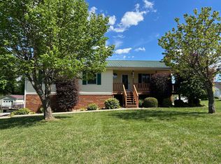 304 Old Stage Rd, Gray, TN 37615