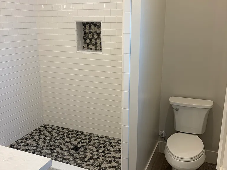 938 D St — Photo 13