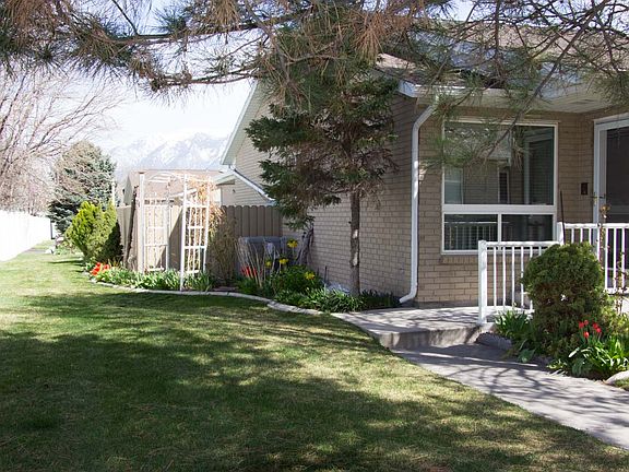 Side yard, fenced patio