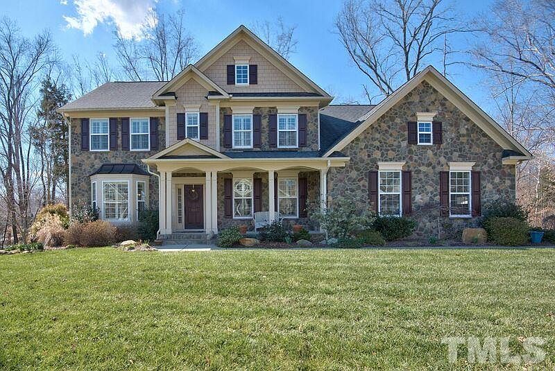 1st image of 105 W Hatterleigh Ave