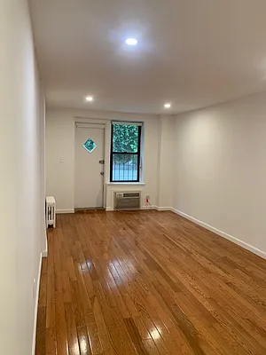 Rented by Dynamik Realty | media 2