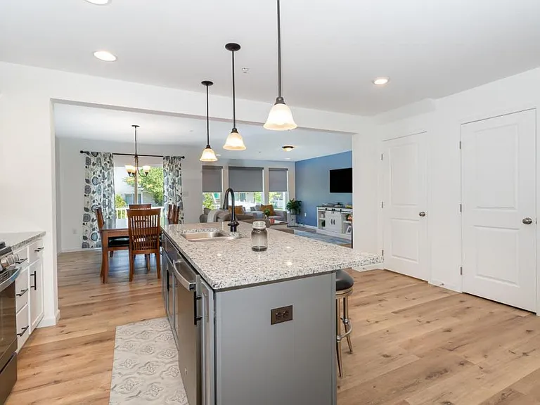 4110 Orrs Town Ct — Photo 6