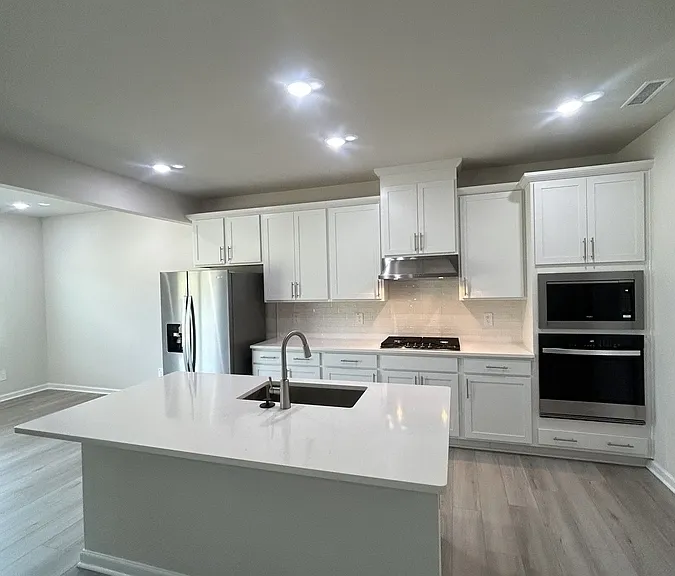 771 Red River Dr — Photo 4