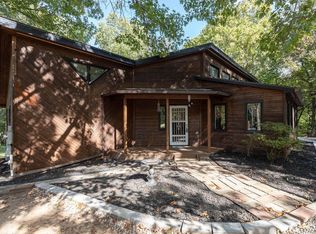 16042 Pin Oak Rd, Fayetteville, AR 72704