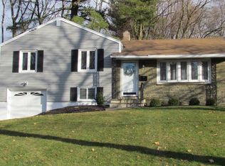 14 Priscilla Ln, Poughkeepsie, NY 12603