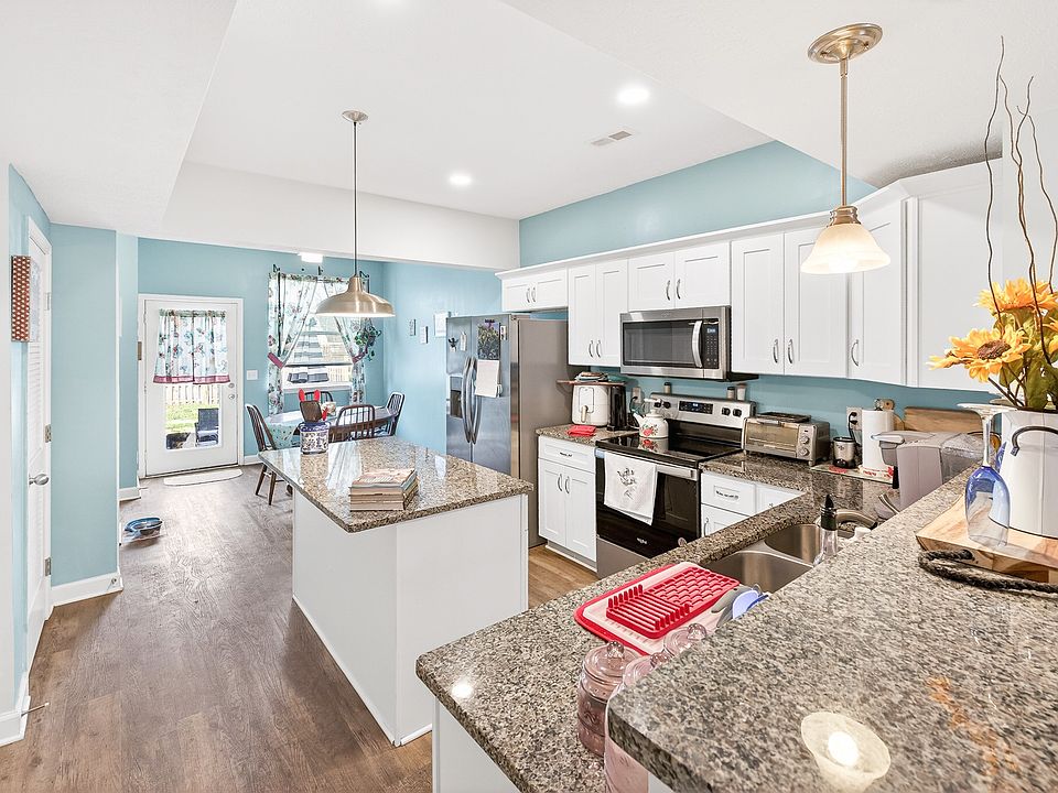 1st image of 722 Cole Ave #B