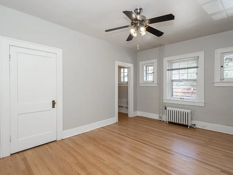 1027 Washington Street — Photo 15