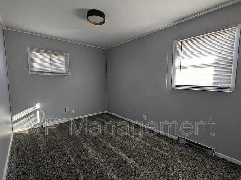 1536 Spring St — Photo 9