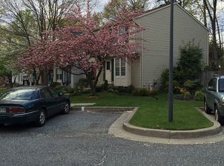 32 Dallington Ct, Perry Hall, MD 21128