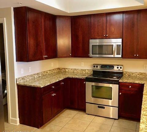 5th image of 525 N 3rd St #308