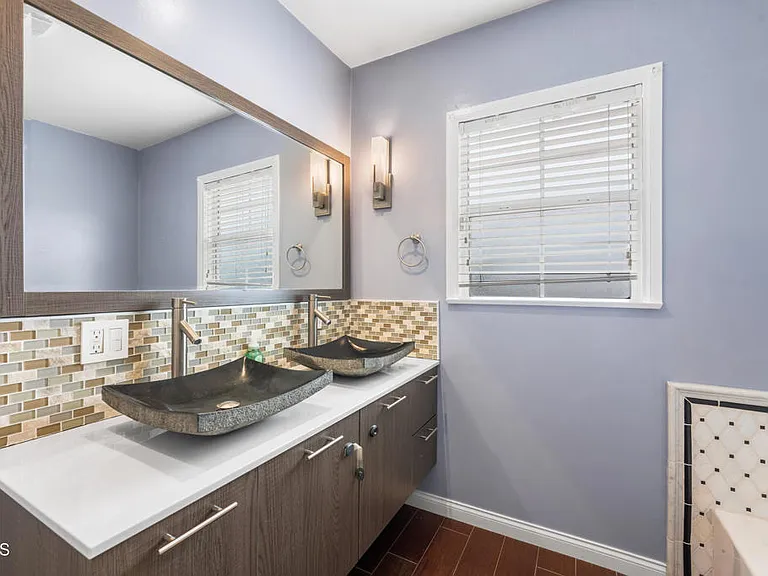 3101 N Olive Ave — Photo 24