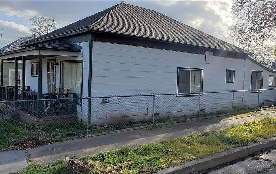 2nd image of 1457 4th St