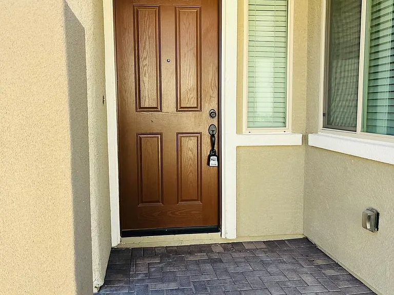 7133 Manolo St — Photo 4