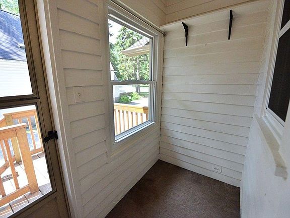 Side porch entrance mud room.