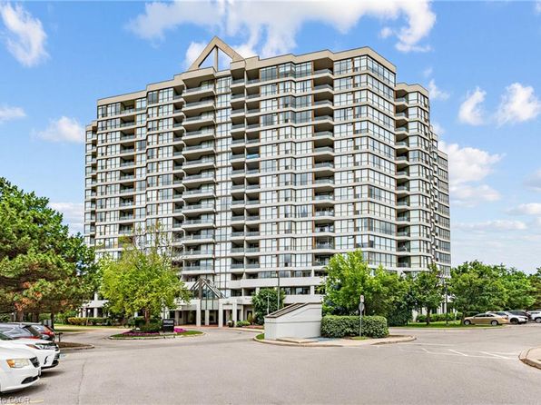 1 Rowntree Rd #1109, Etobicoke, ON M9V 5G7