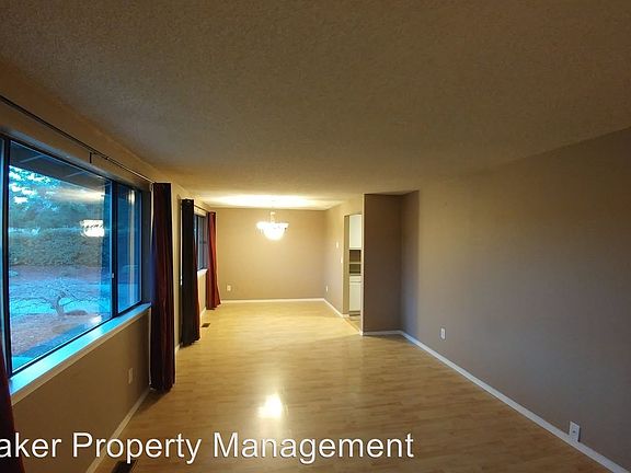 3rd image of 3210 Cabrini Dr NW