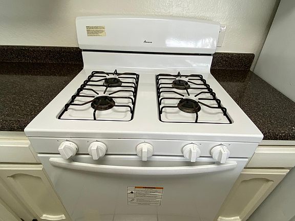 4th image of 15329 Vose St APT 107